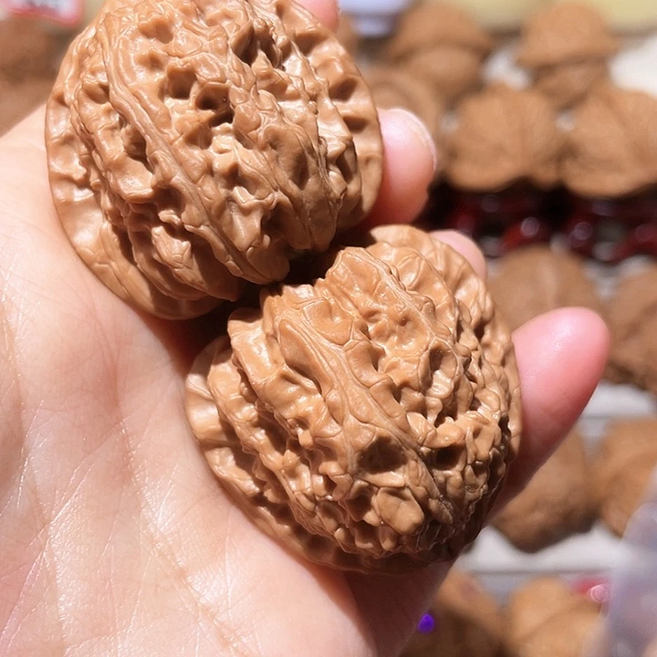 文玩核桃把件三角白全品38尺放漏款