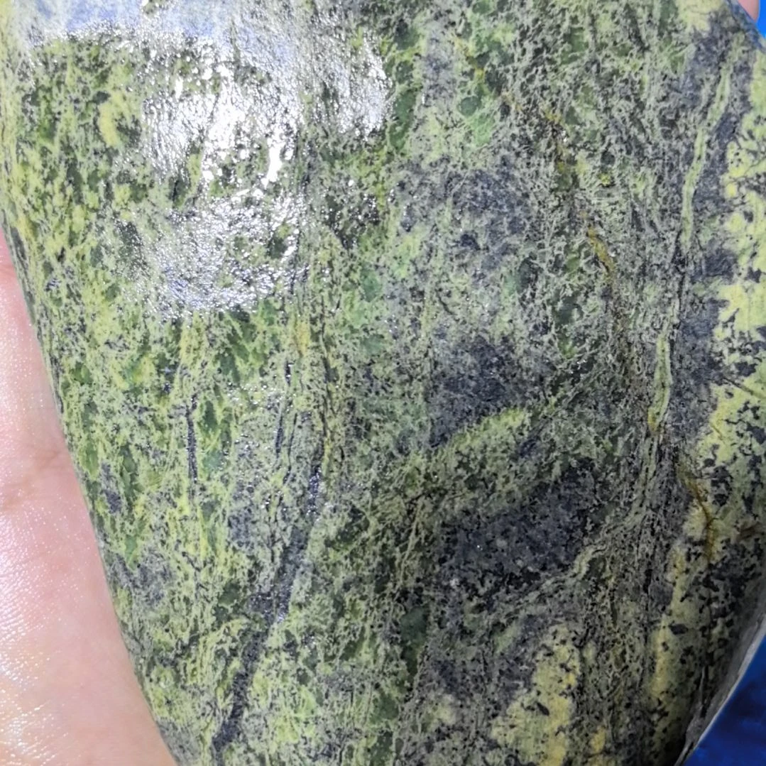 用***3有机玻璃藏玉药王石原石一个