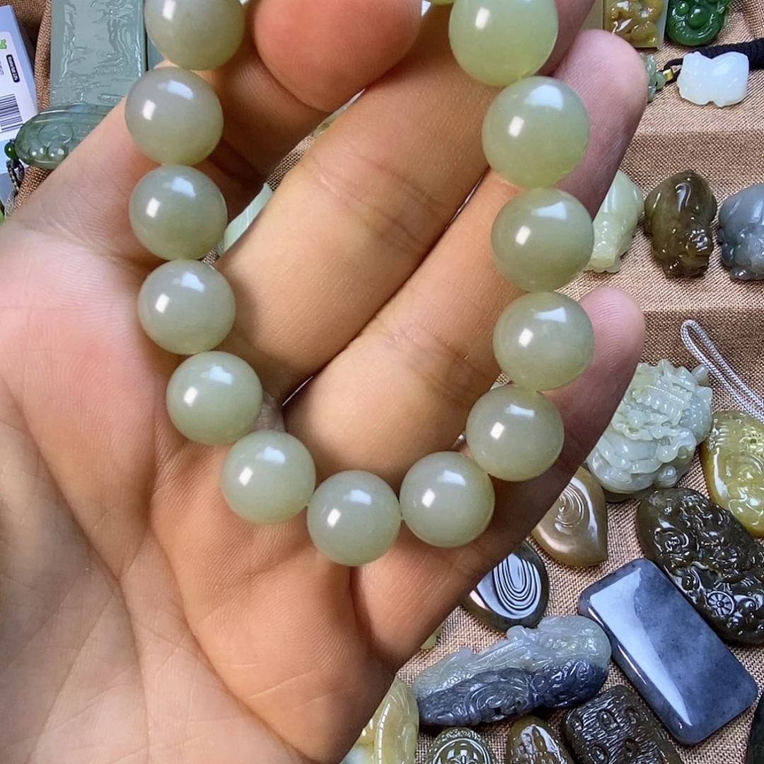 和田玉（糖玉）未镶嵌颈饰