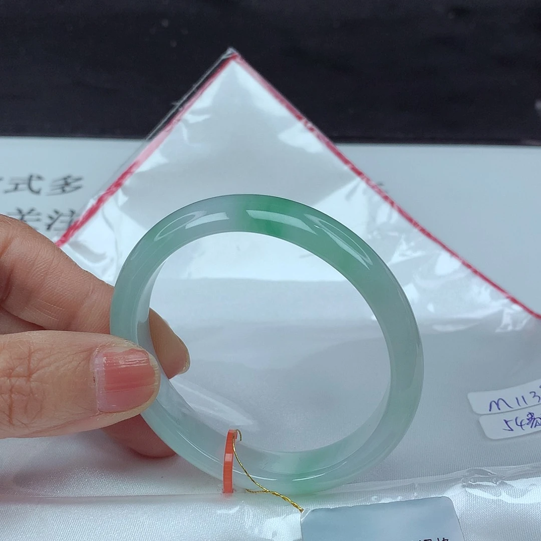 翡翠手镯未镶嵌54贵3920