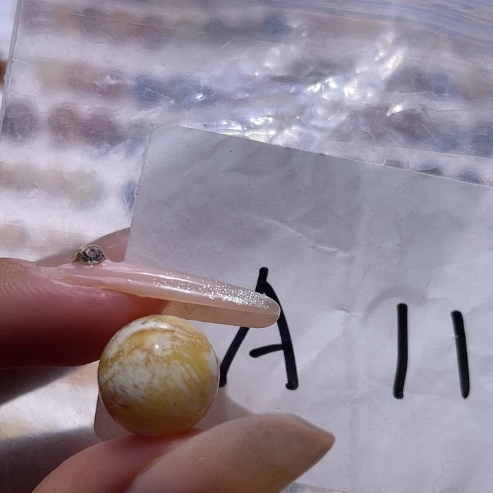 琥珀未镶嵌裸石12.3福利