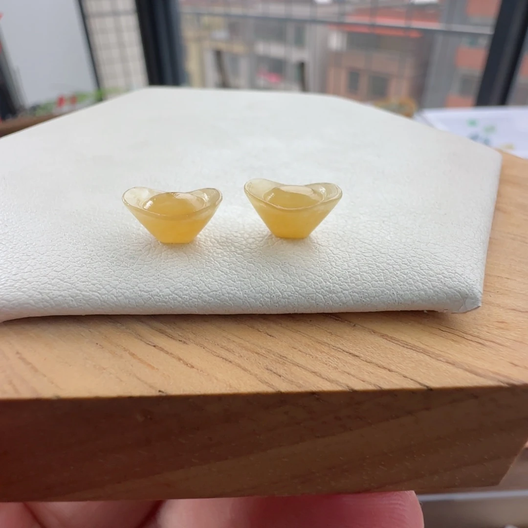 未镶嵌定制翡翠超*M定制翡翠毛货不退不换