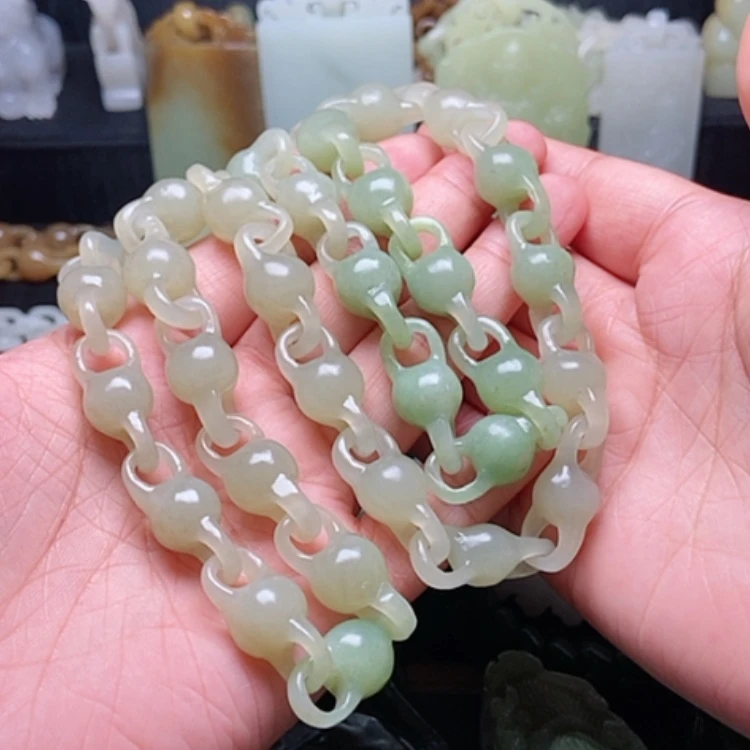 【闪购商品】和田玉未镶嵌颈饰用****骛