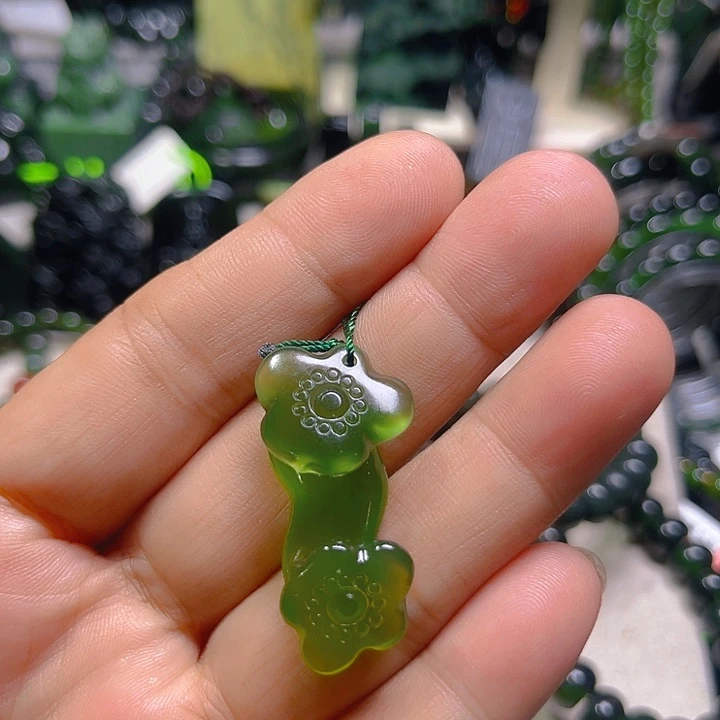未镶嵌蛇纹石玉泰山玉