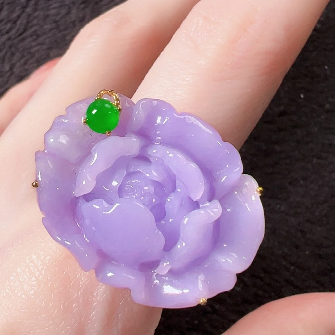 翡翠戒指18K金镶嵌签收后24小时鉴赏期，过时不退