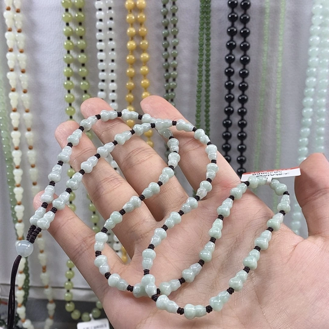 天***雪翡翠未镶嵌颈饰111