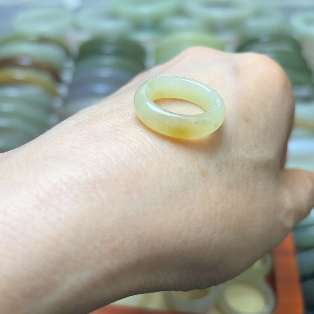 和田玉手镯未镶嵌?***?