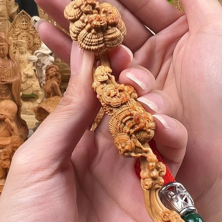 柏木（崖柏）灵芝如意