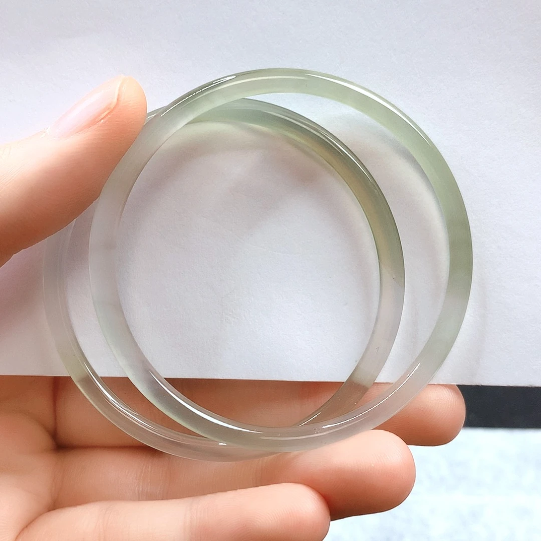 玛瑙/玉髓手镯未镶嵌58