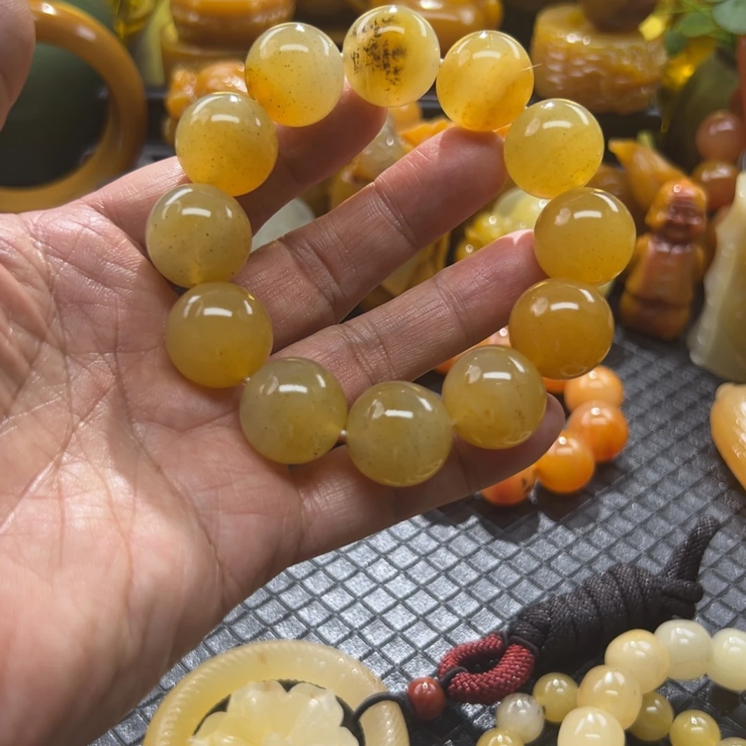 石英质玉未镶嵌颈饰