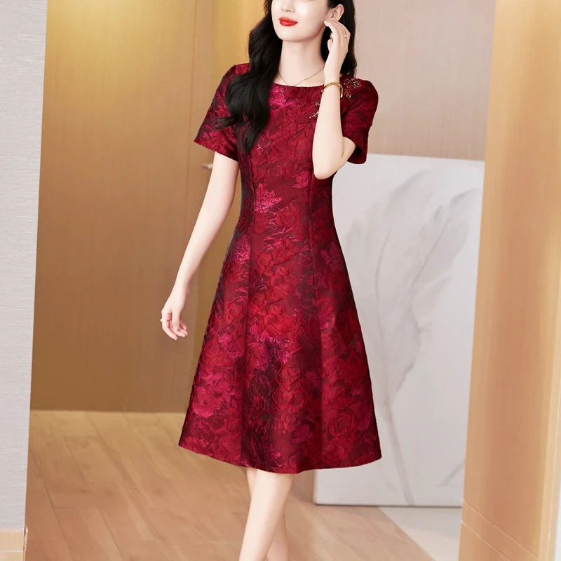 高端轻奢红色礼服A字裙女2025夏季新款中国风收腰婆婆妈妈连衣裙