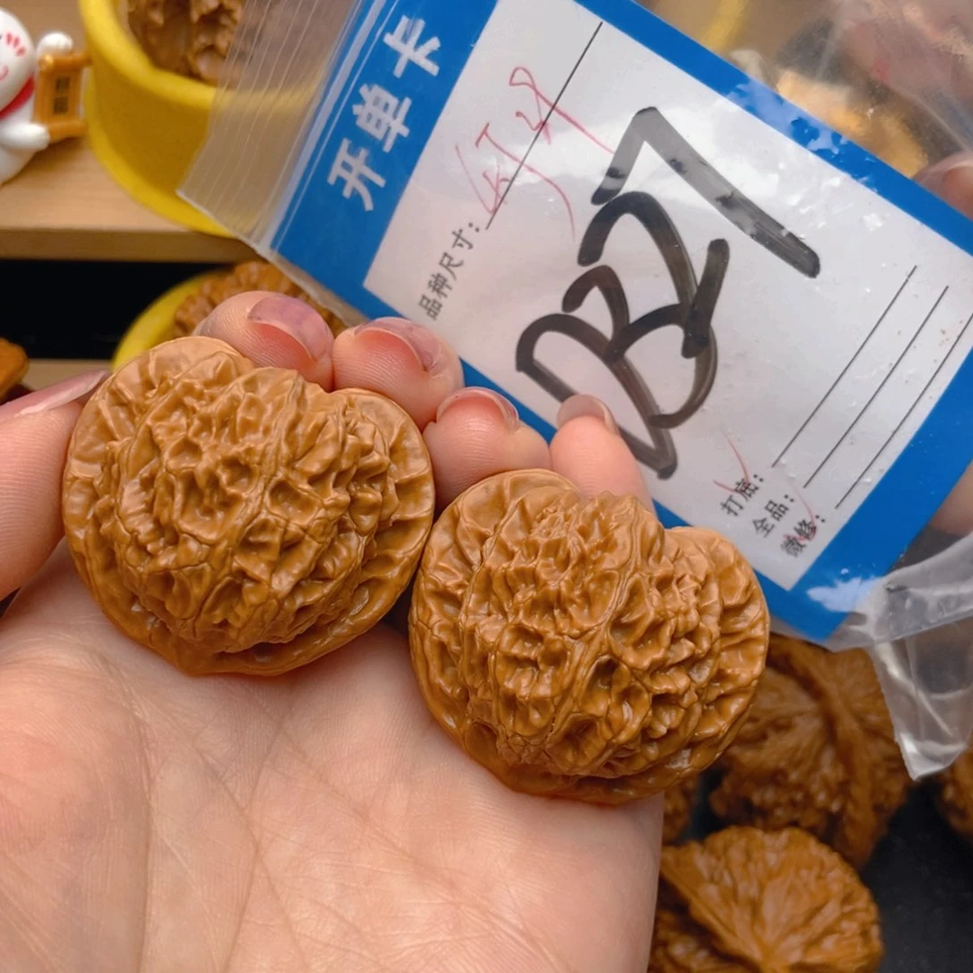 桃核吊坠核桃宫灯