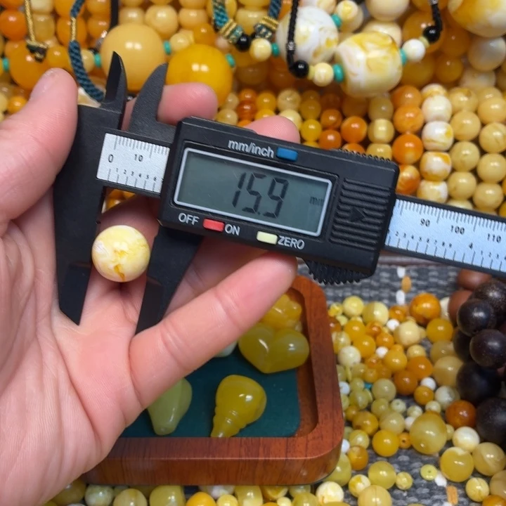 冰***绿非金属配珠配饰5892