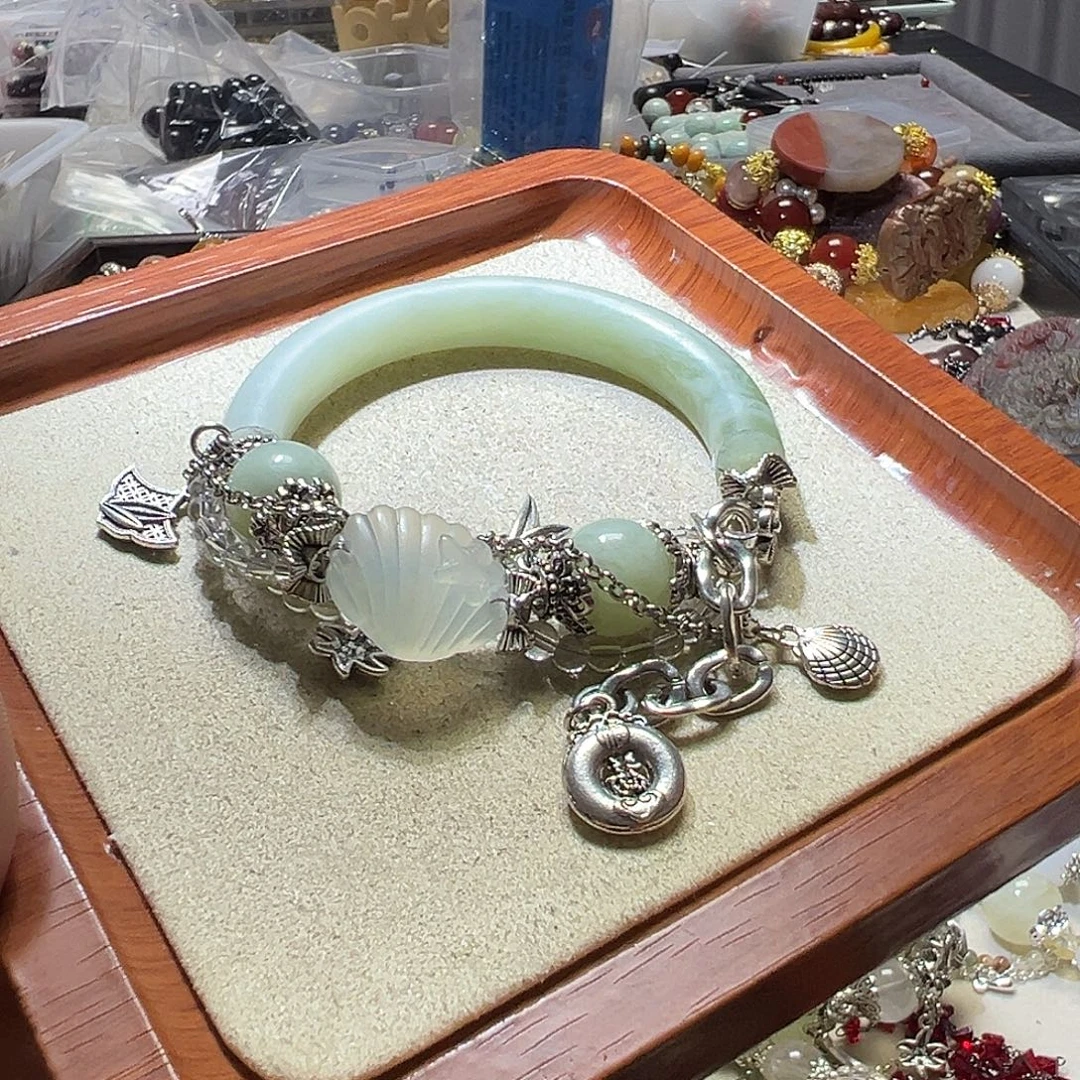 手链未镶嵌水晶水晶手链