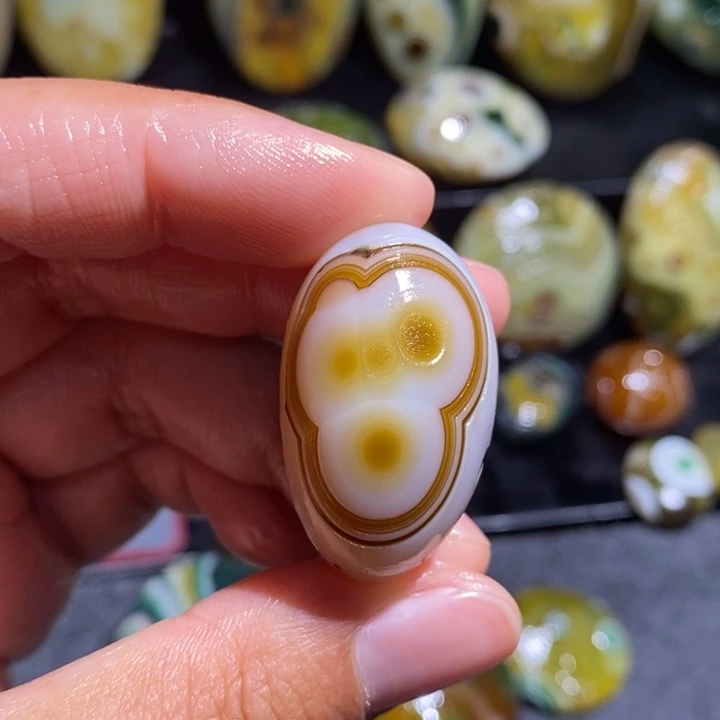 玛瑙/玉髓珠宝奇石未镶嵌