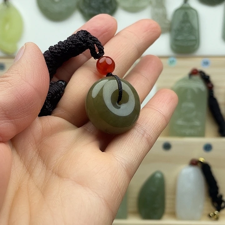 精品简约平安扣吊坠