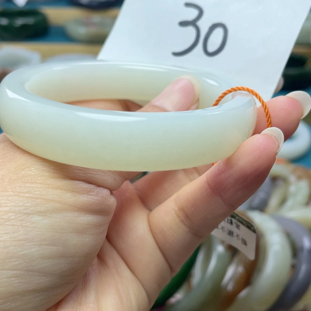 未镶嵌手镯和田玉圈口60