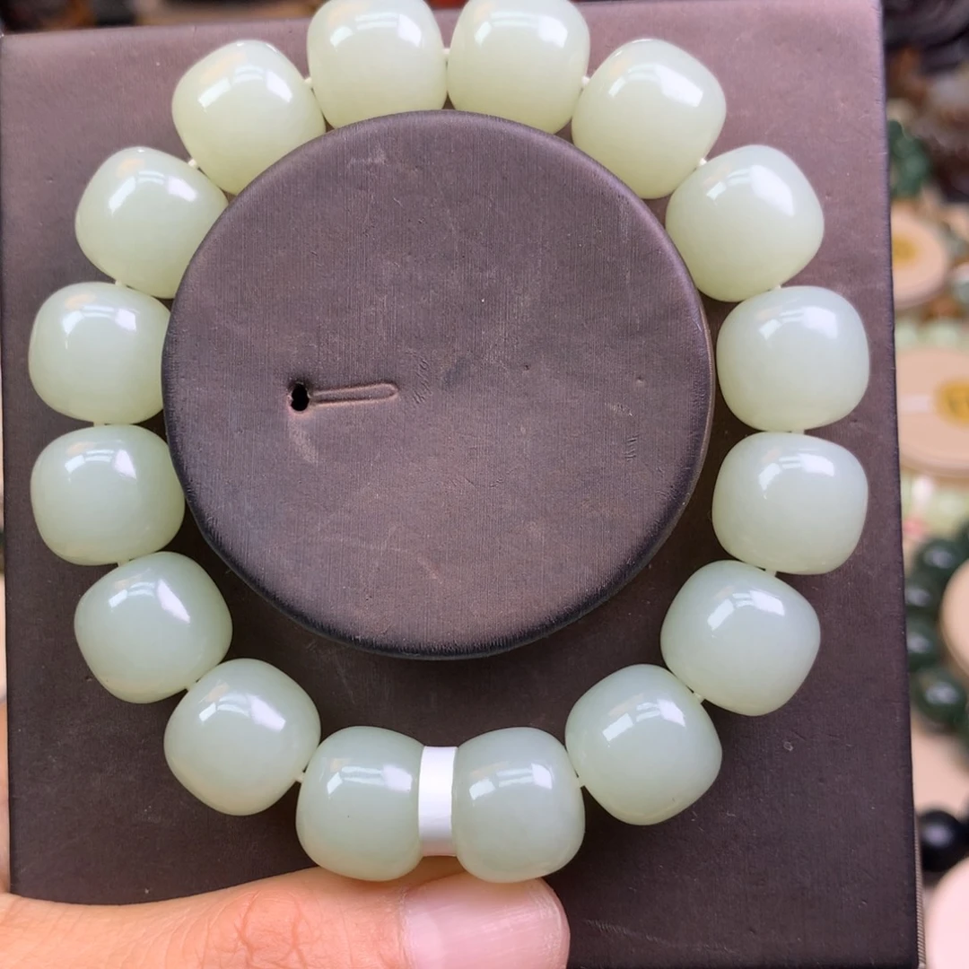 和田玉未镶嵌手链