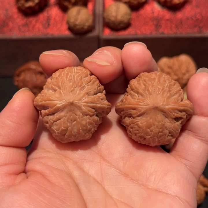 文玩核桃吊坠铁锤妹妹