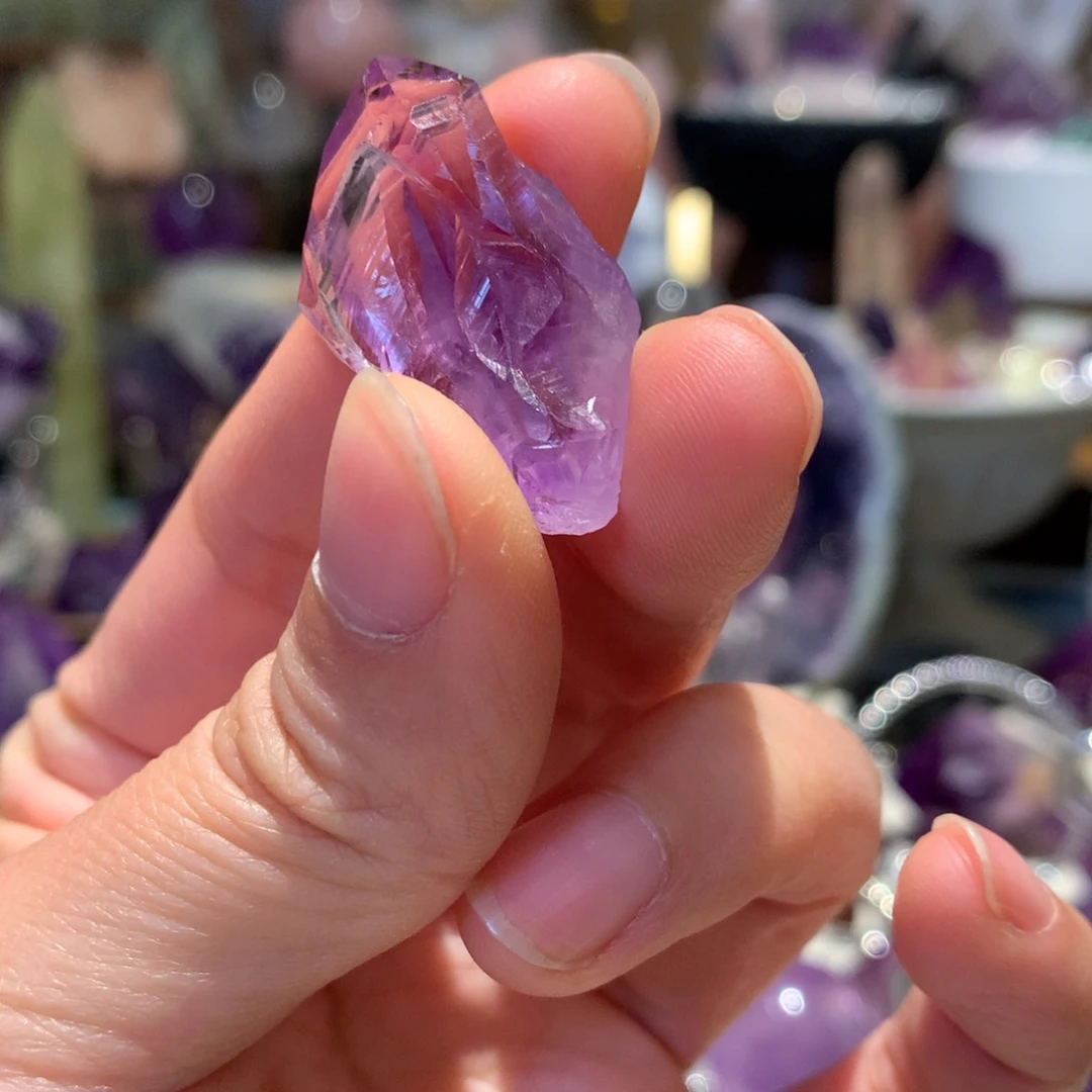 紫晶白水晶未镶嵌萨***?紫水晶