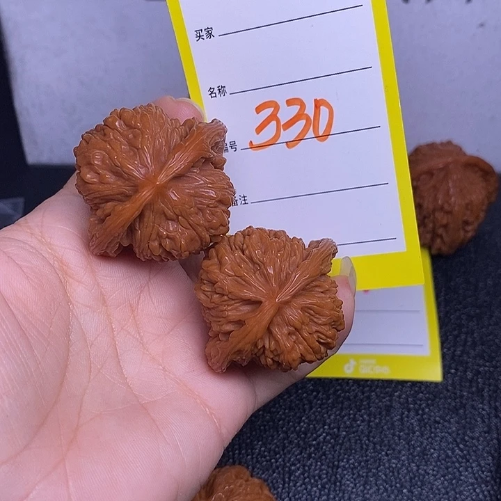 文玩核桃把件330/41四座楼