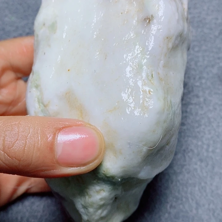 和田玉（糖玉）未镶嵌珠宝奇石