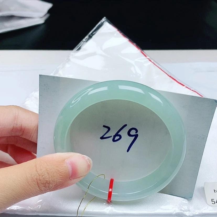 【闪购商品】翡翠手镯未镶嵌54圈