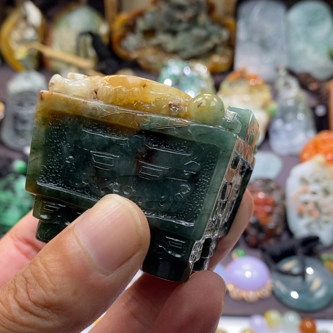 翡翠未镶嵌挂件翡翠