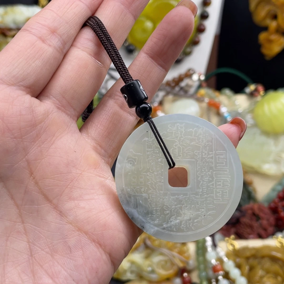 未镶嵌蛇纹石玉颈饰