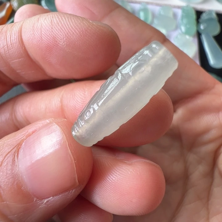 定制翡翠未镶嵌福利款九眼天珠