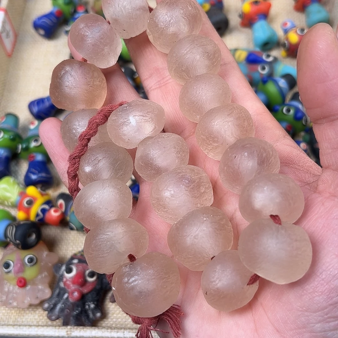 琉璃非金属粉色碎碎冰