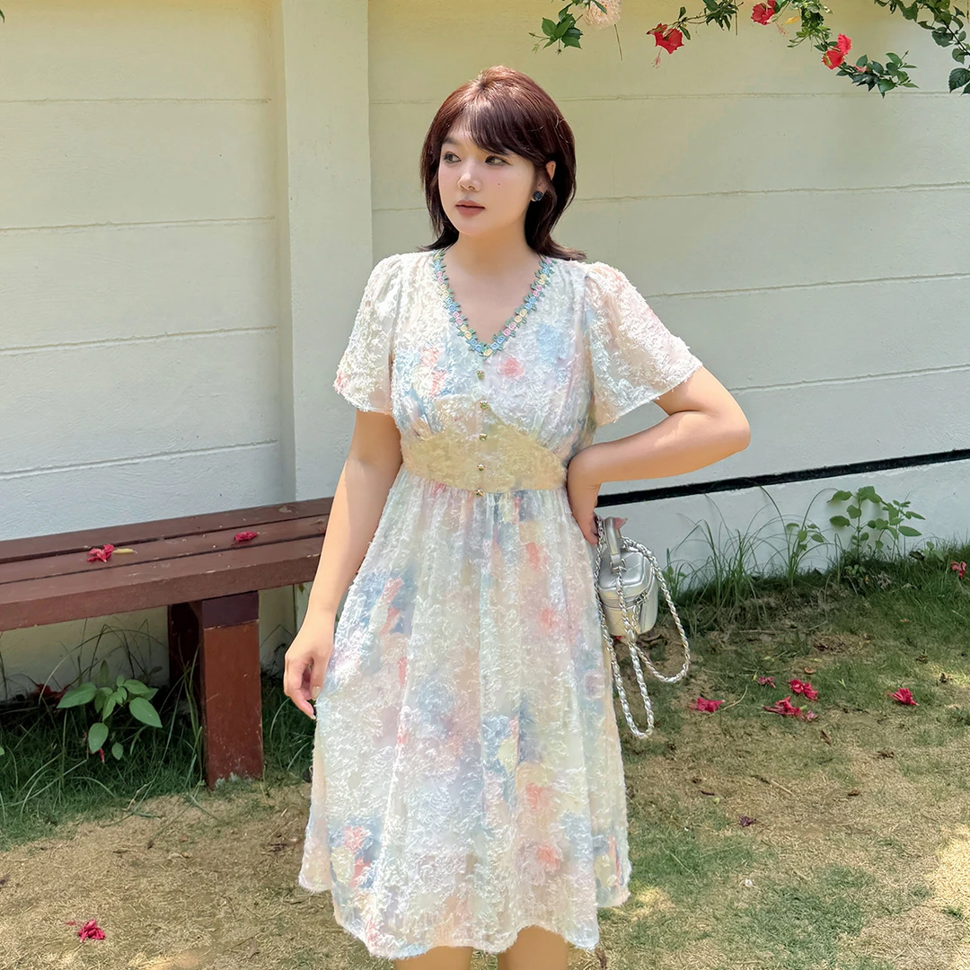 此款连衣裙需等10-15天发货 大码女装连衣裙花边织提花裙子高跟鞋