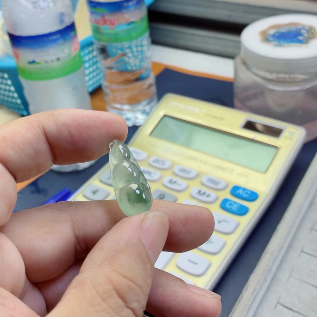 未镶嵌定制翡翠挂件