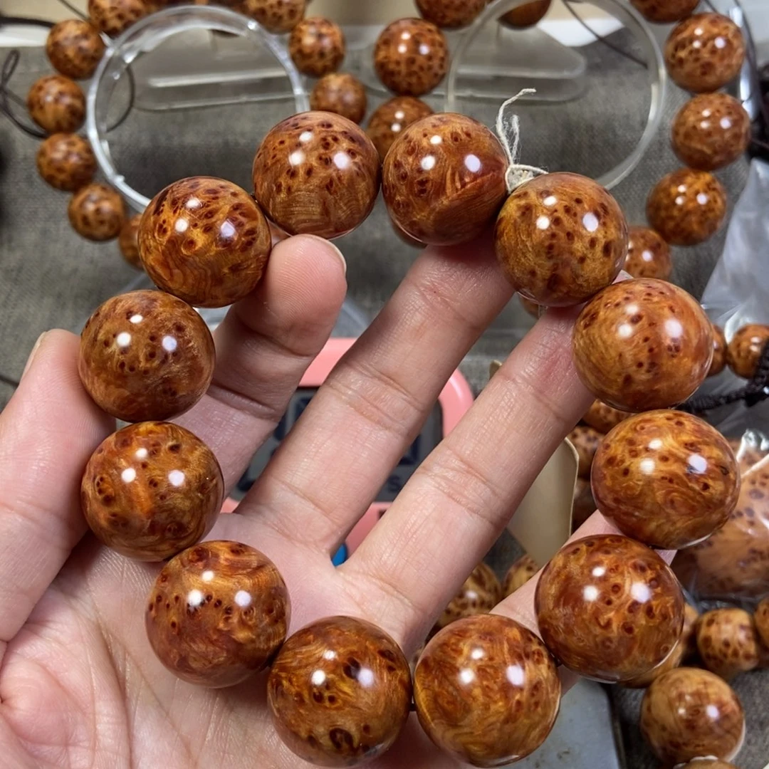 胡***语手串/手链柏木（崖柏）