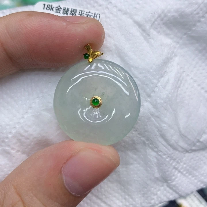 翡翠18K金镶嵌戒指