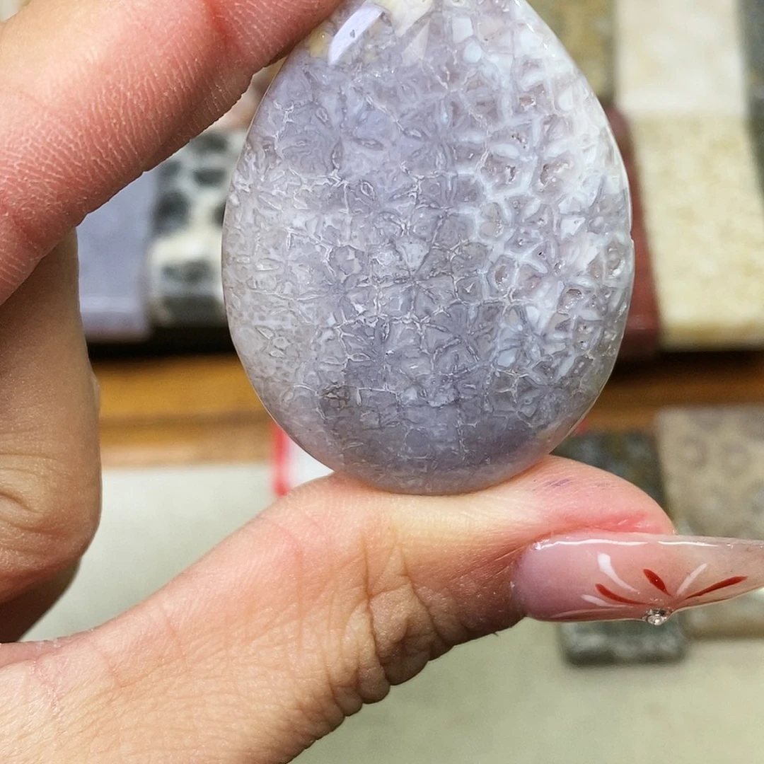 硅化玉颈饰合金钟*