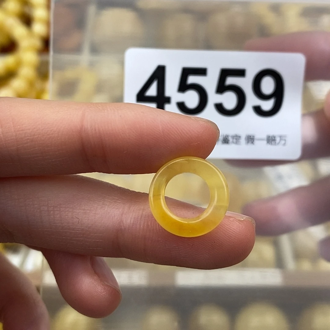 蜜蜡未镶嵌珠宝奇石8