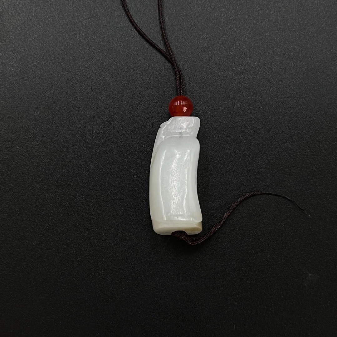 26F123  清  和田玉翁仲吊坠