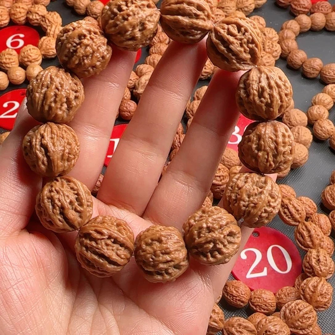 文玩核桃手串荔枝纹
