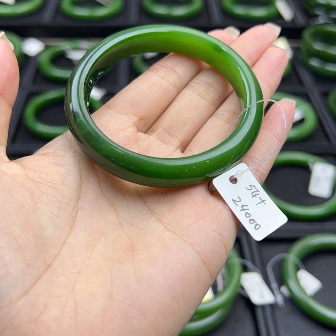 和田玉（碧玉）未镶嵌手镯