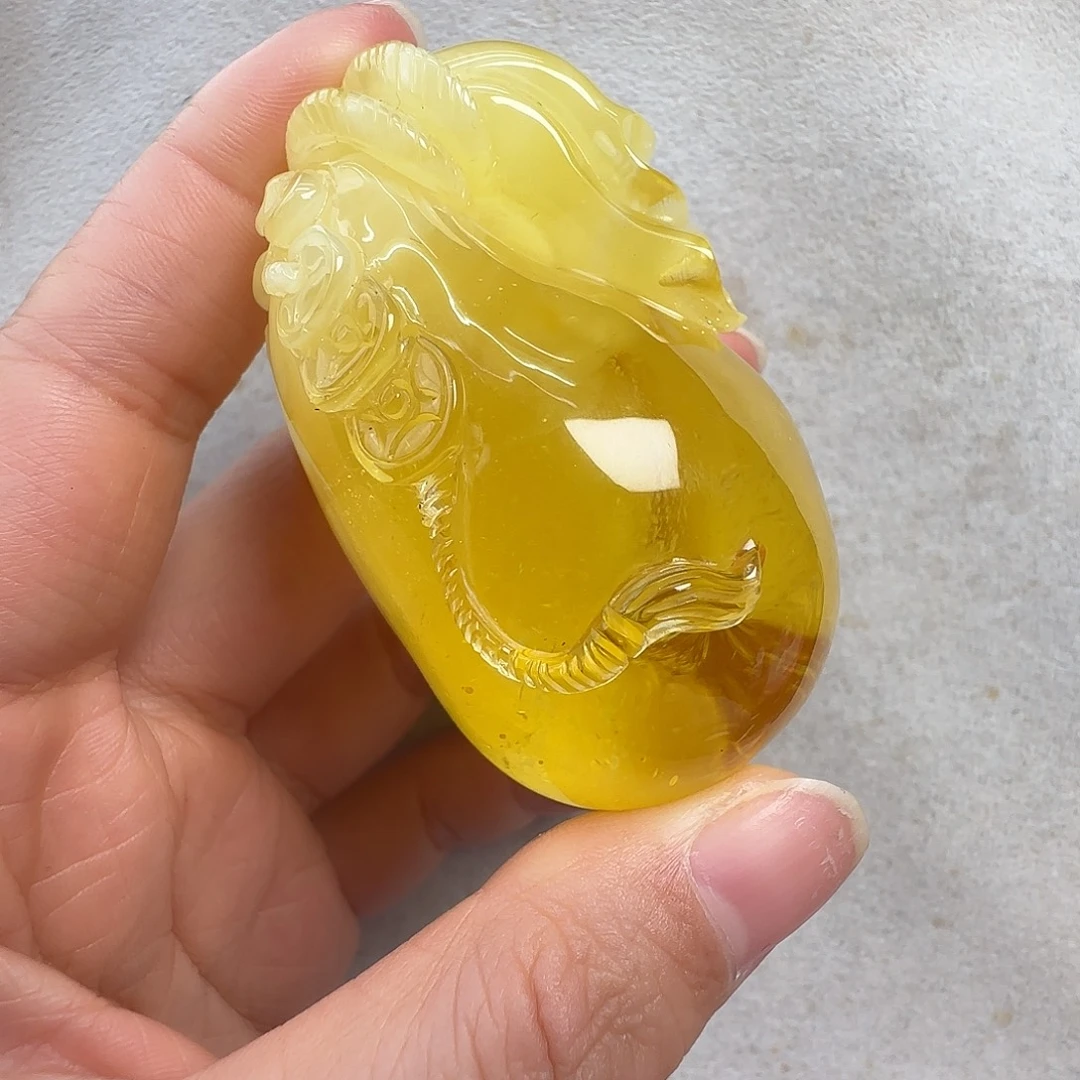 蜜蜡未镶嵌珠宝奇石