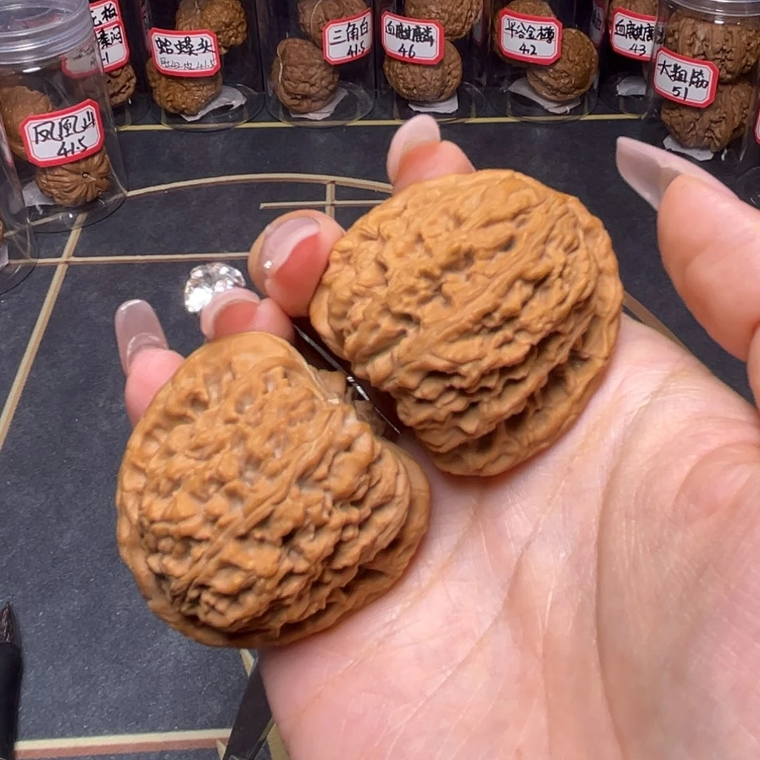 寜****文玩核桃吊坠南疆石
