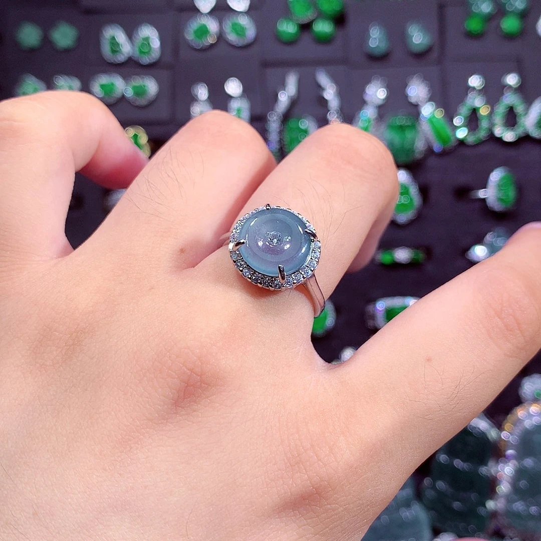 颈饰未镶嵌翡翠天然