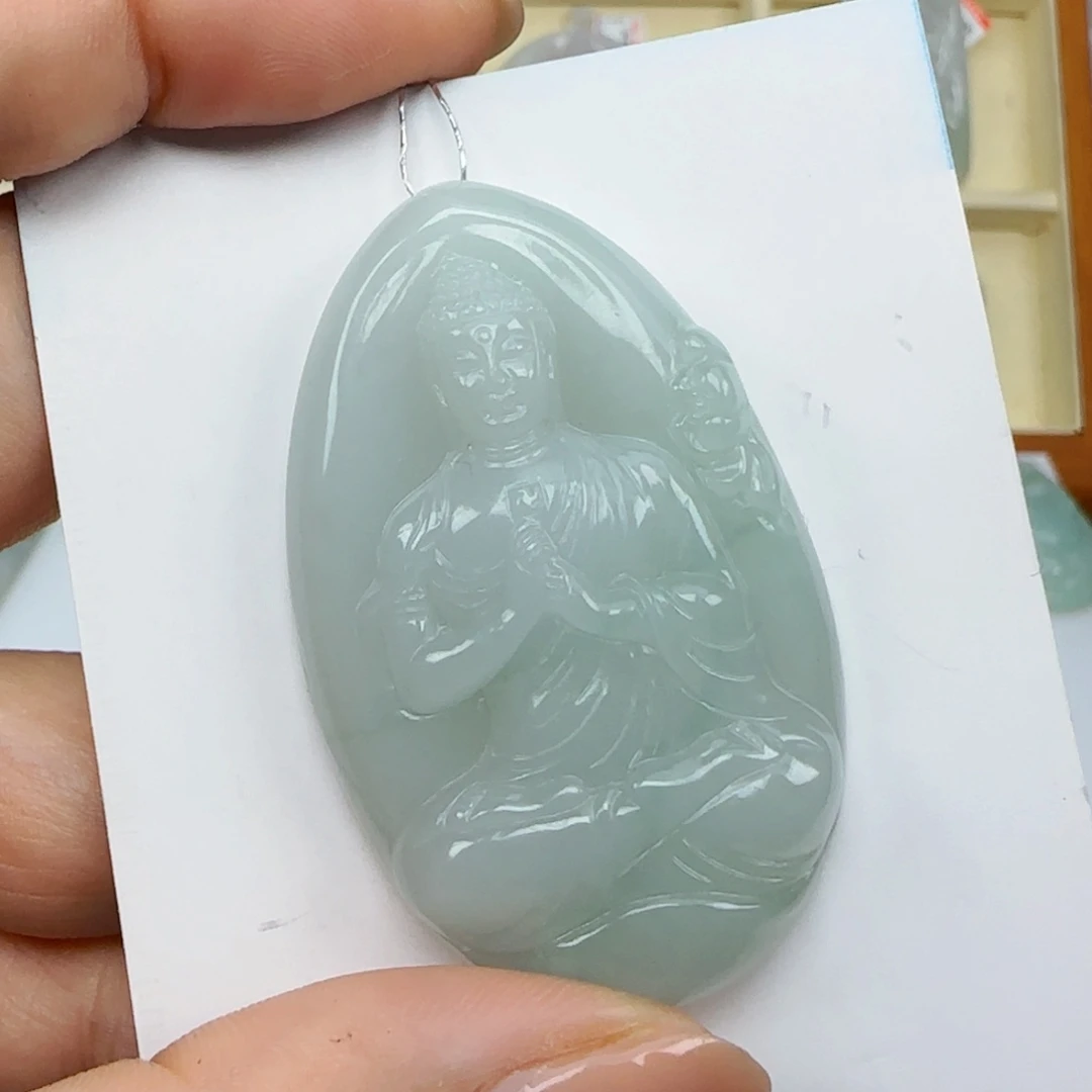 万***通颈饰未镶嵌翡翠