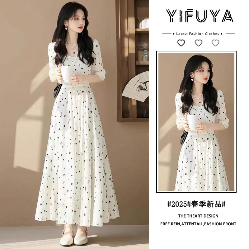 浅春系穿搭上流社会气质名媛女神范轻奢高级感正式场合白色连衣裙