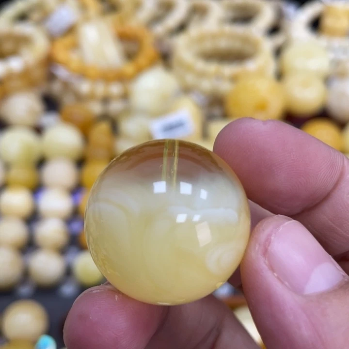 裸石蜜蜡未镶嵌25.9mm瑕疵特色荧光