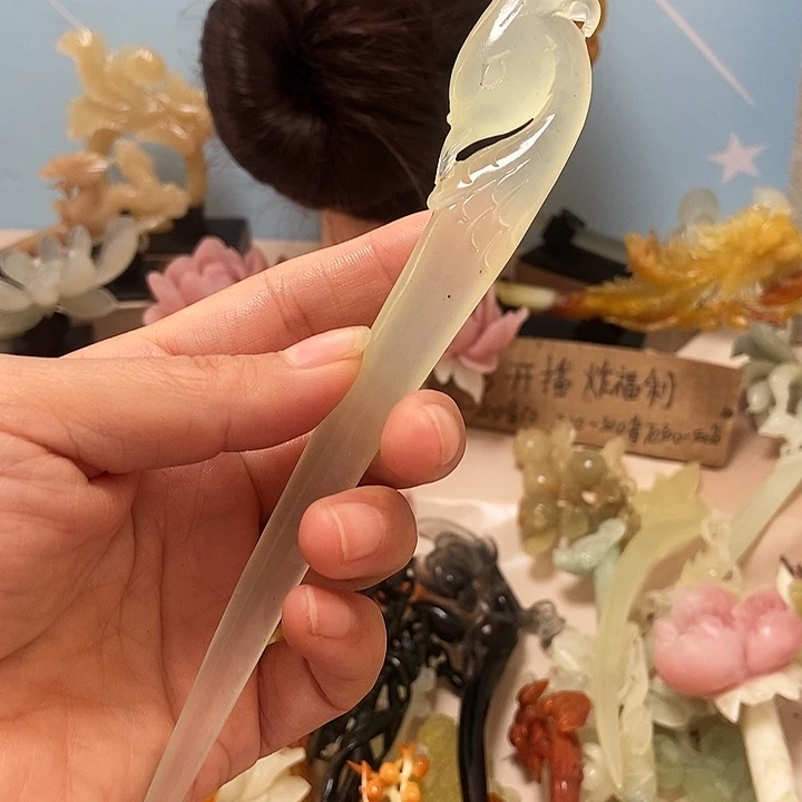 虾***意未镶嵌岫玉发簪发簪
