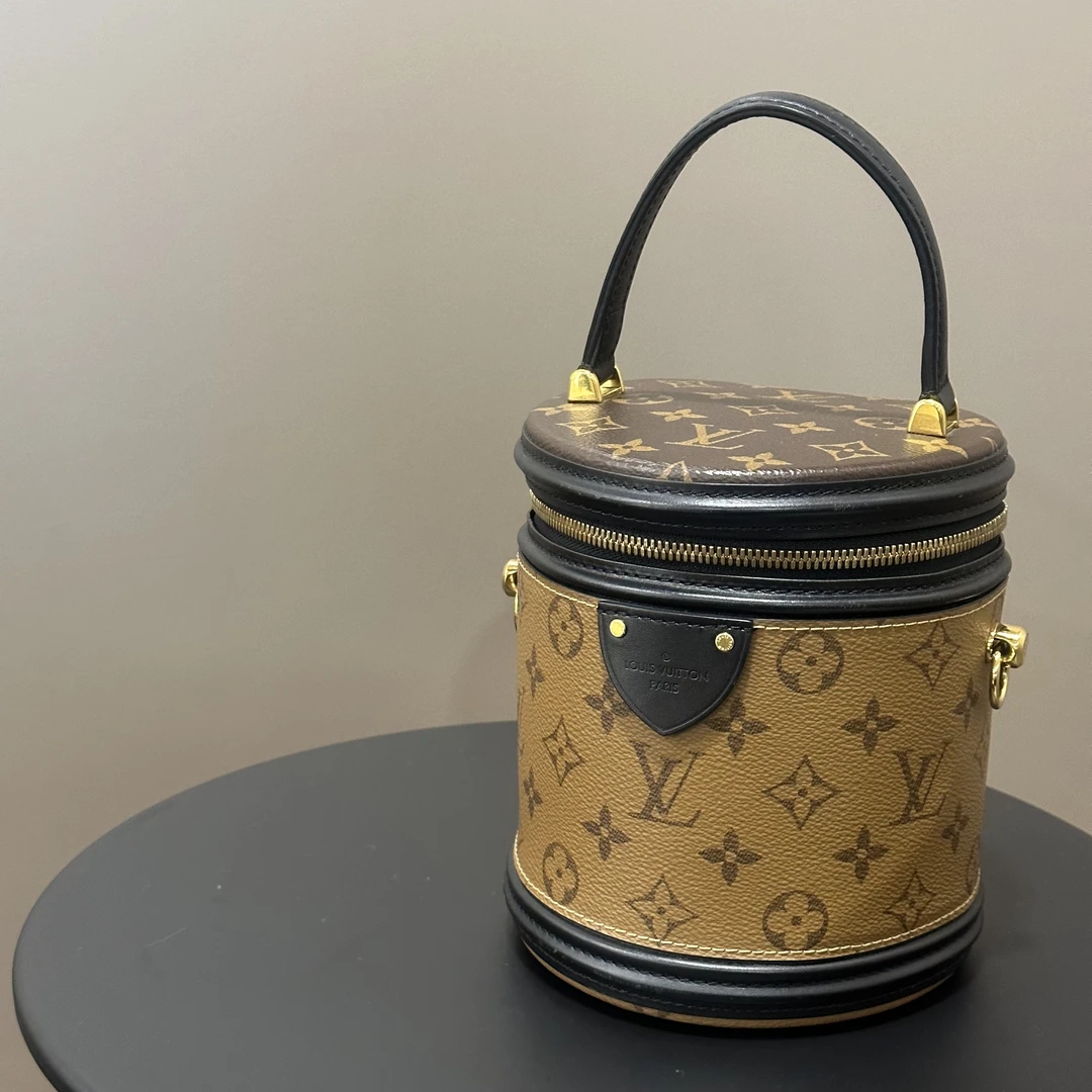 95新 LouisVuitton/路易威登 LV/发财桶斜挎包/送中检jm