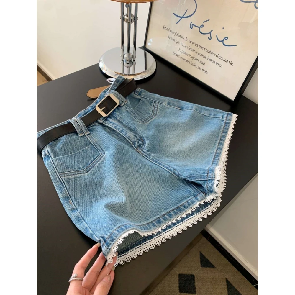 大码韩系蓝色蕾丝牛仔裤2025春季新款高腰显瘦显高气质百搭短裤子