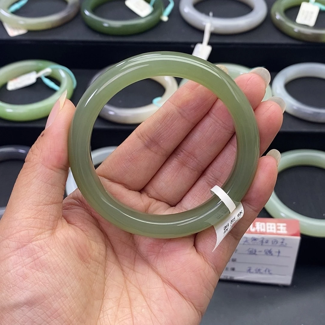 和田玉未镶嵌珠宝奇石和田玉手镯55